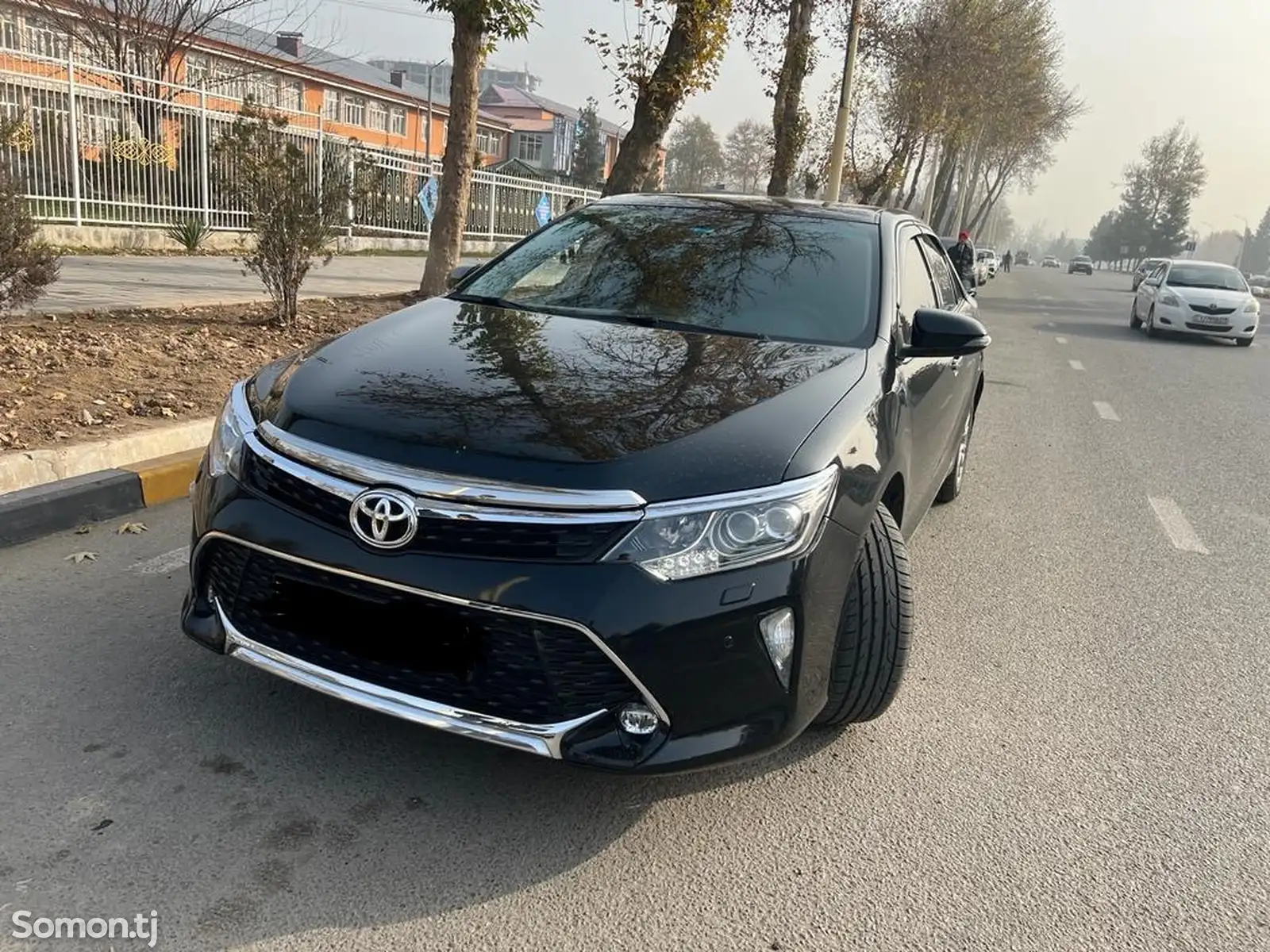 Toyota Camry, 2017-1