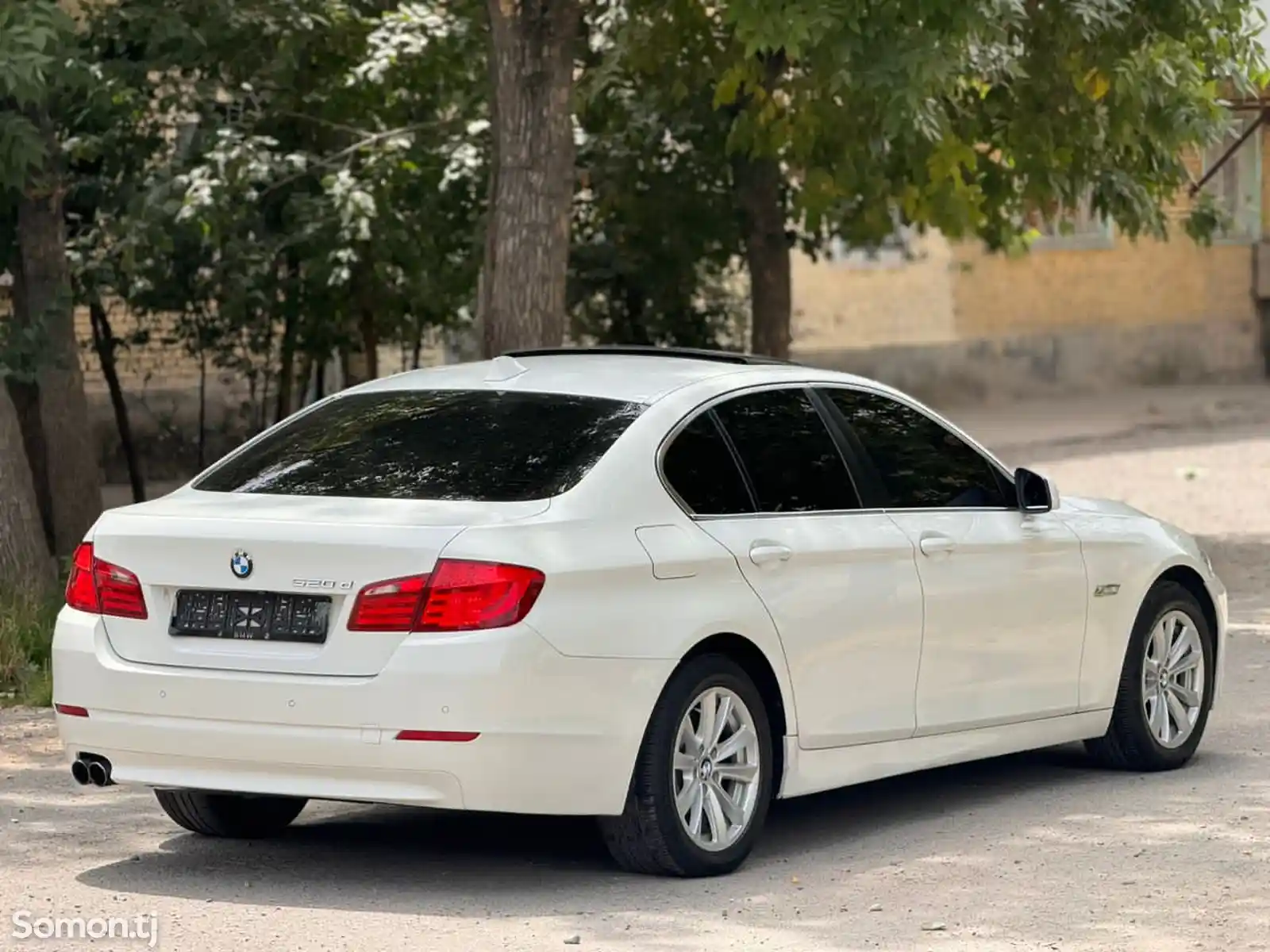 BMW 5 series, 2011-11