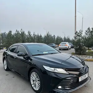 Toyota Camry, 2019