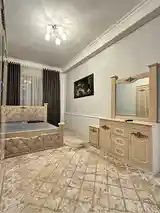 2-комн. квартира, 3 этаж, 68м², дар Посолство Япония, Доми Альфемо-2