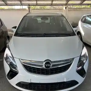 Opel Zafira, 2015