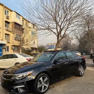 Kia Optima, 2019