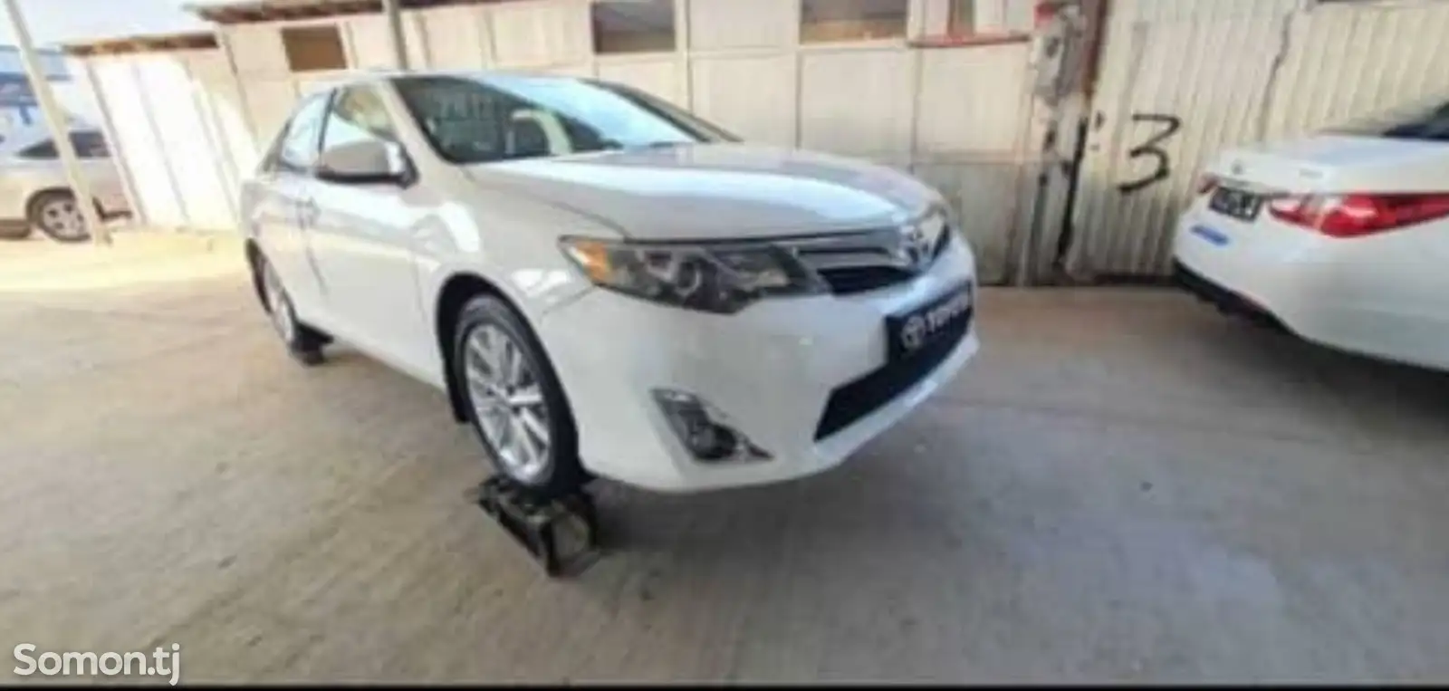 Toyota Camry, 2013-1