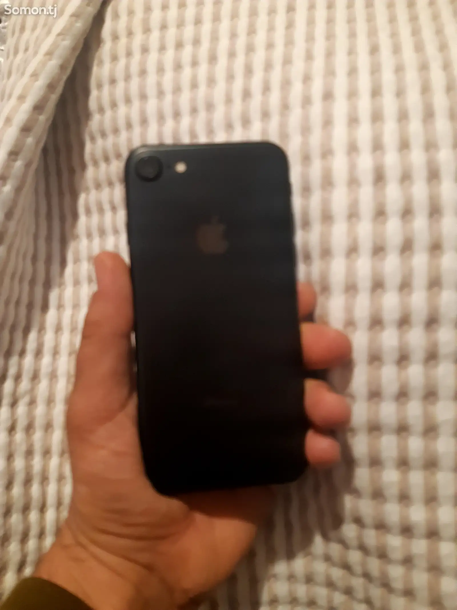 Apple iPhone 7, 32 gb-1