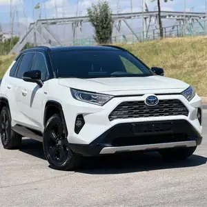 Toyota RAV 4, 2021