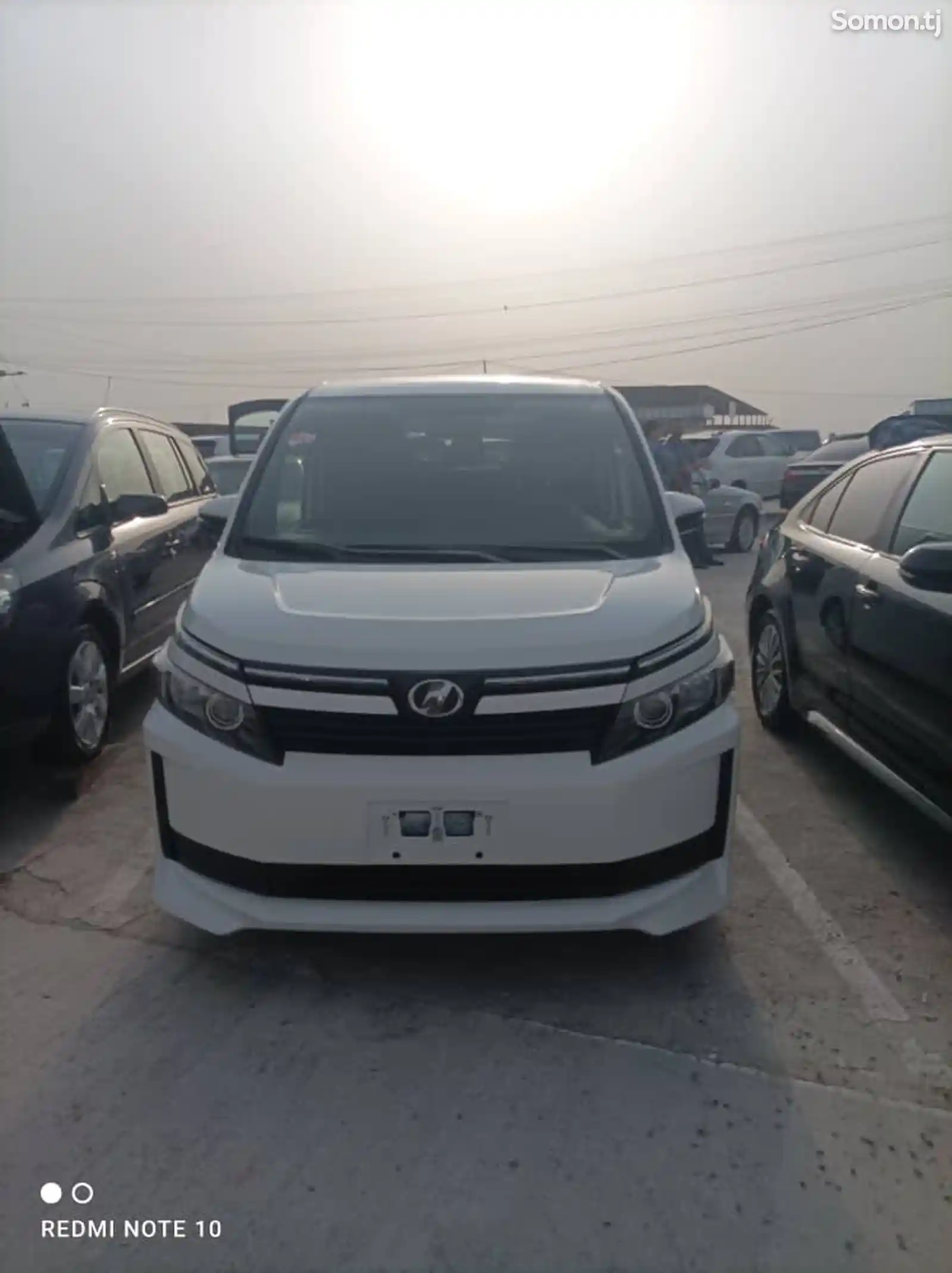 Toyota Voxy, 2014-1