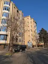 3-комн. квартира, 2 этаж, 100 м², 32мкр-3