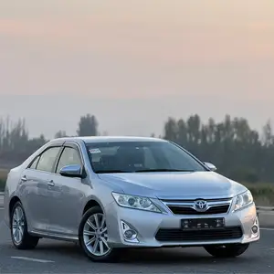 Toyota Camry, 2014