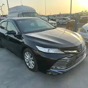 Toyota Camry, 2018