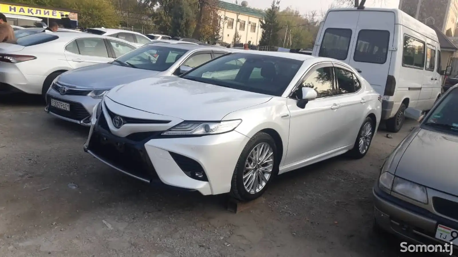 Toyota Camry, 2018-1