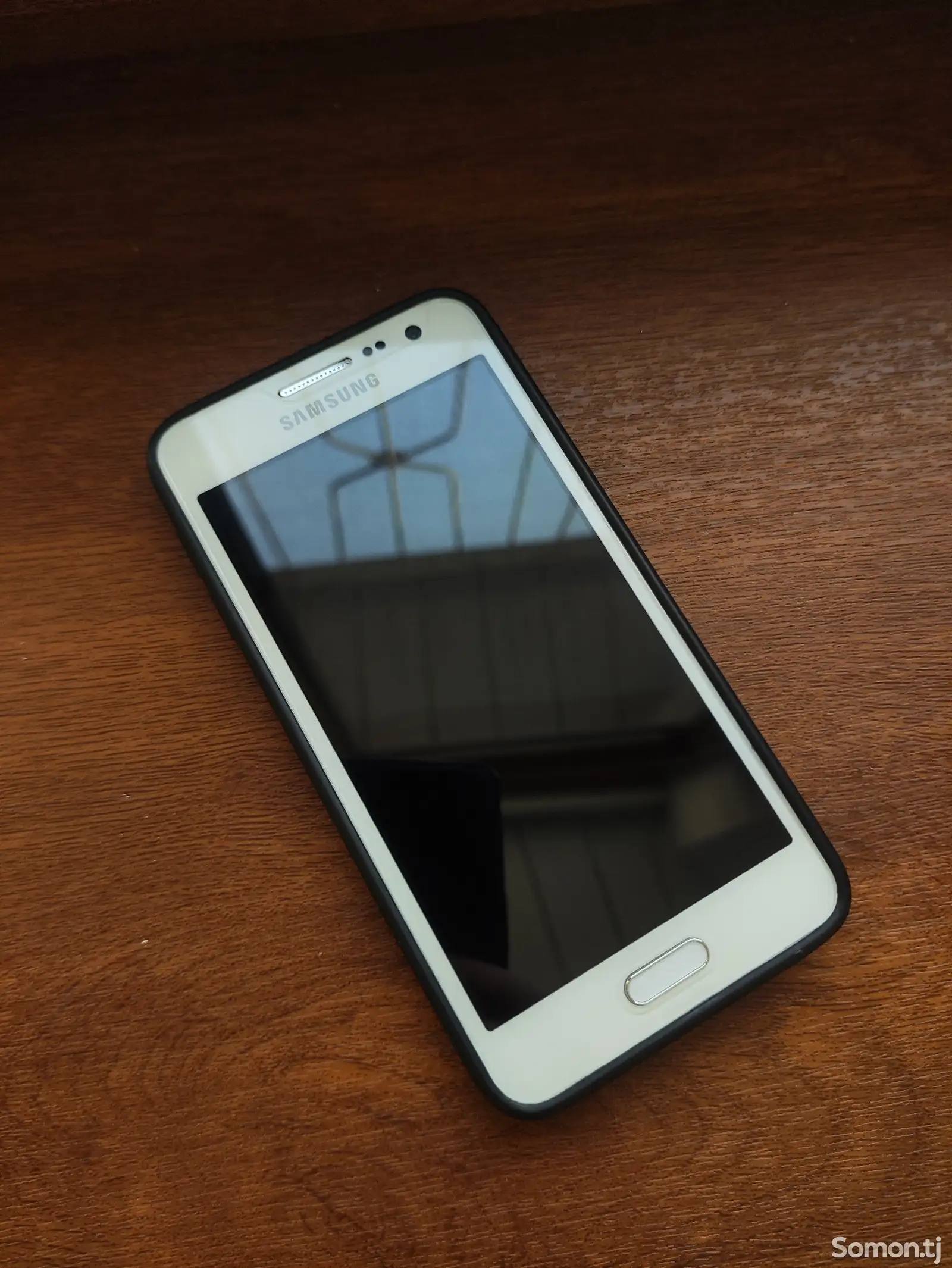 Samsung Galaxy A3 2015-1