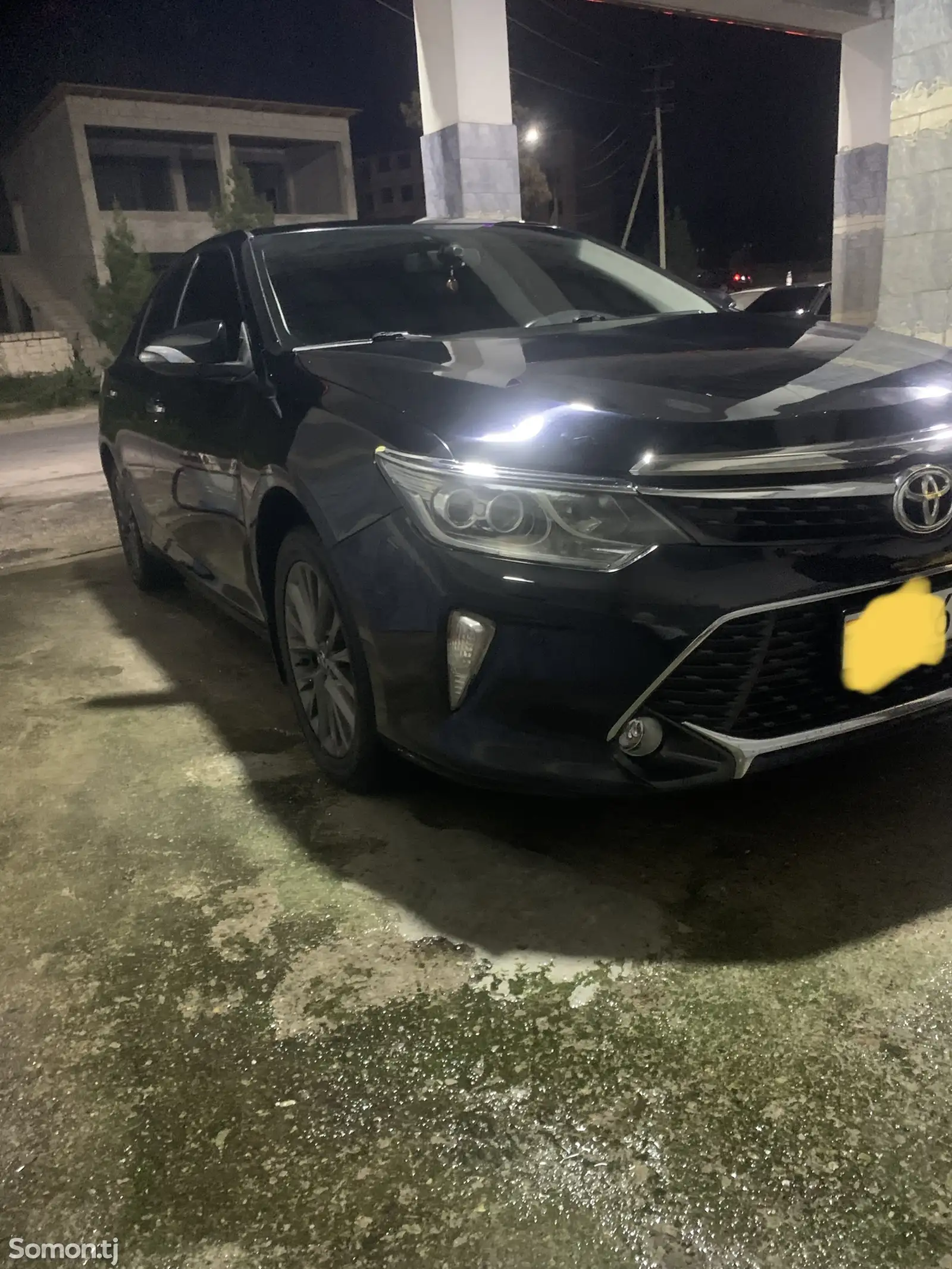 Toyota Camry, 2015-1