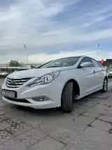 Hyundai Sonata, 2010-2