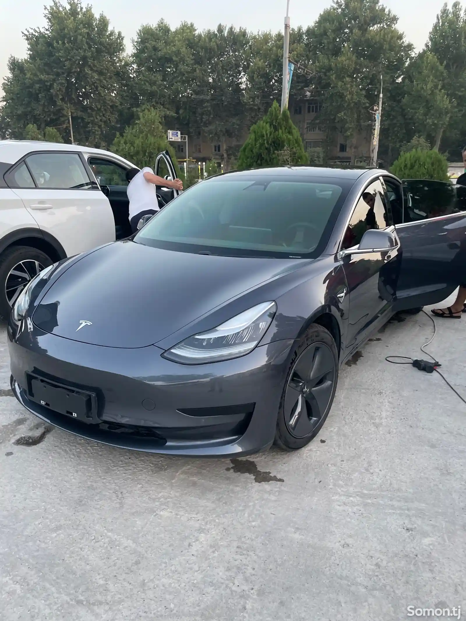 Tesla Model 3, 2021-4