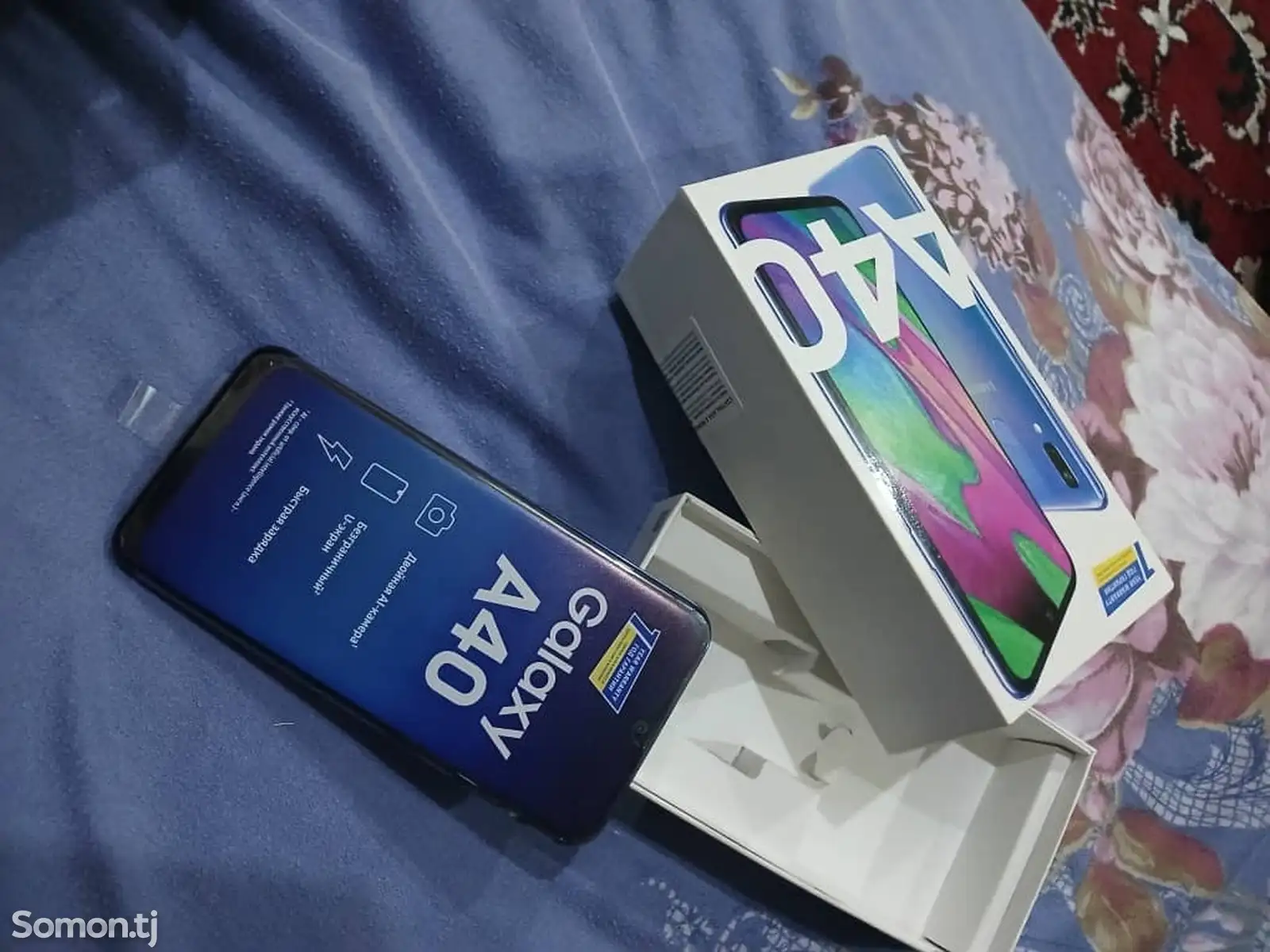 Samsung Galaxy A40-1