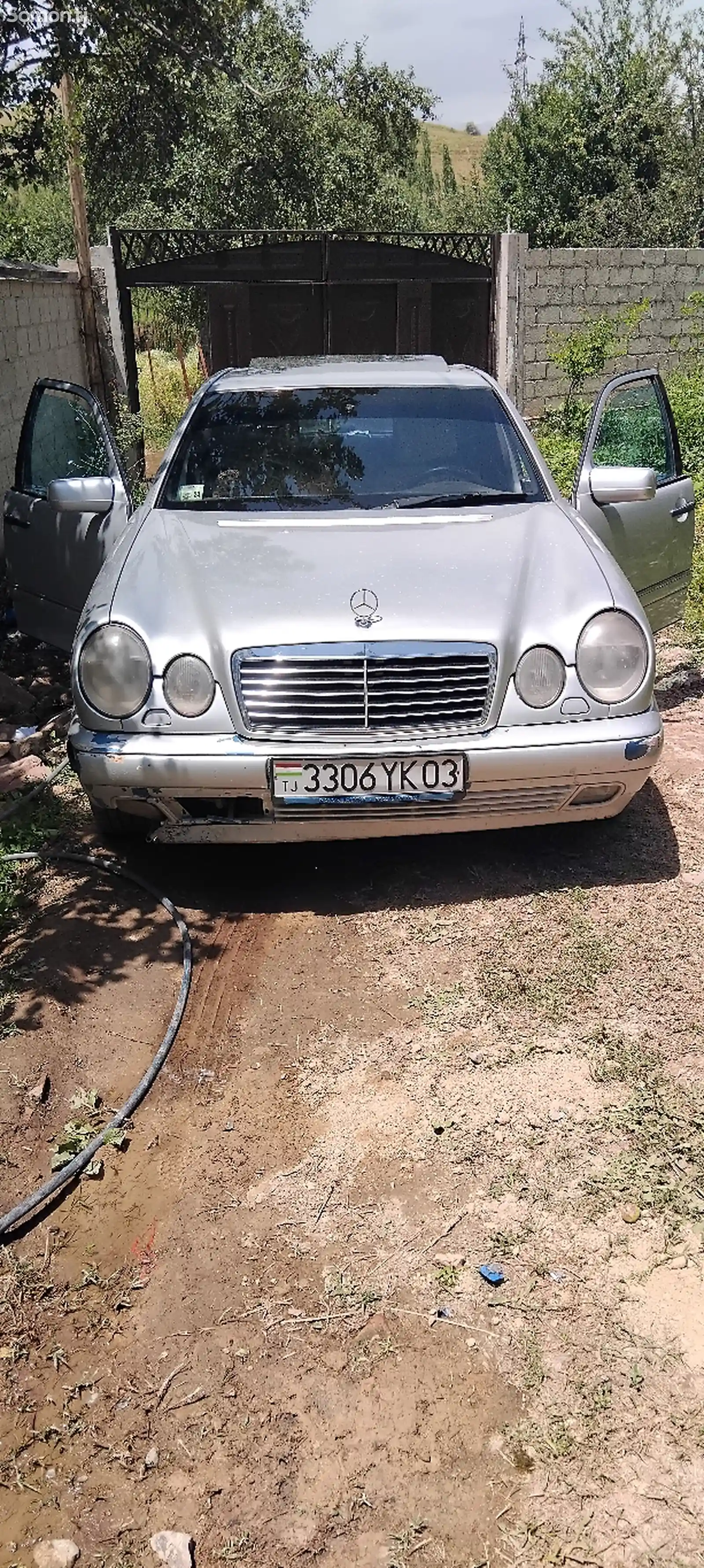 Mercedes-Benz GL class, 1997-4