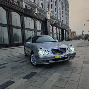 Mercedes-Benz E class, 2002