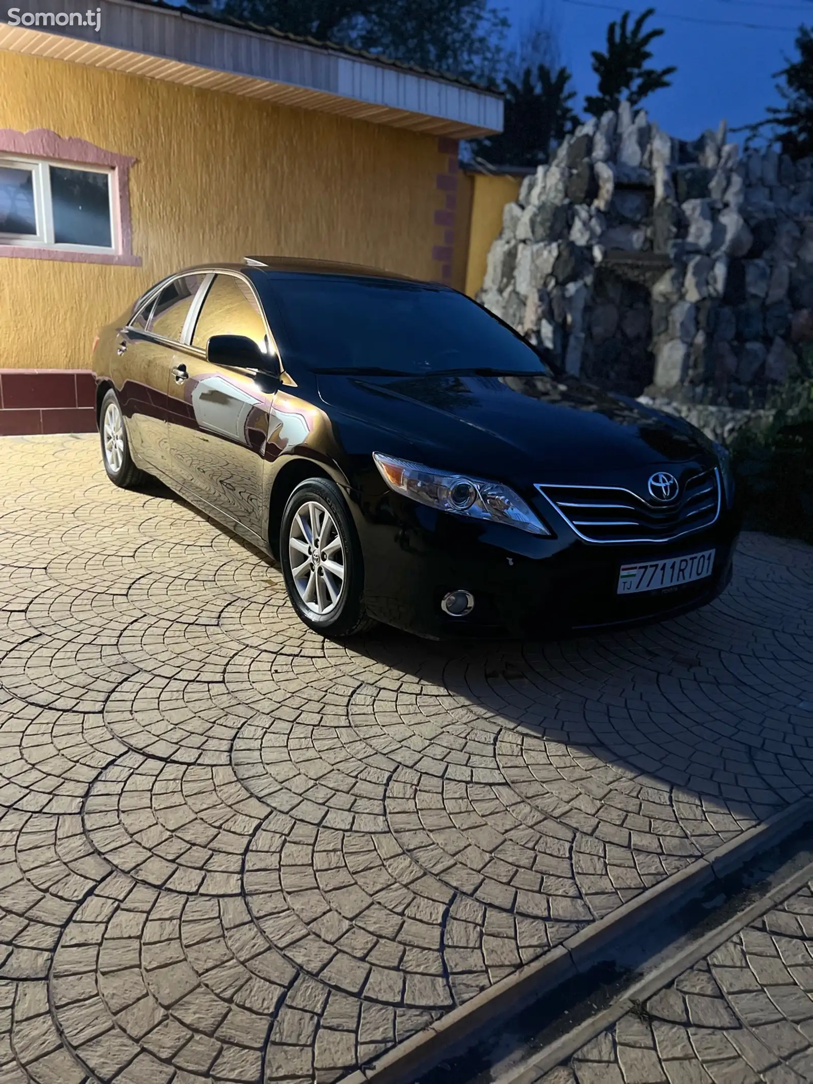 Toyota Camry, 2011-1