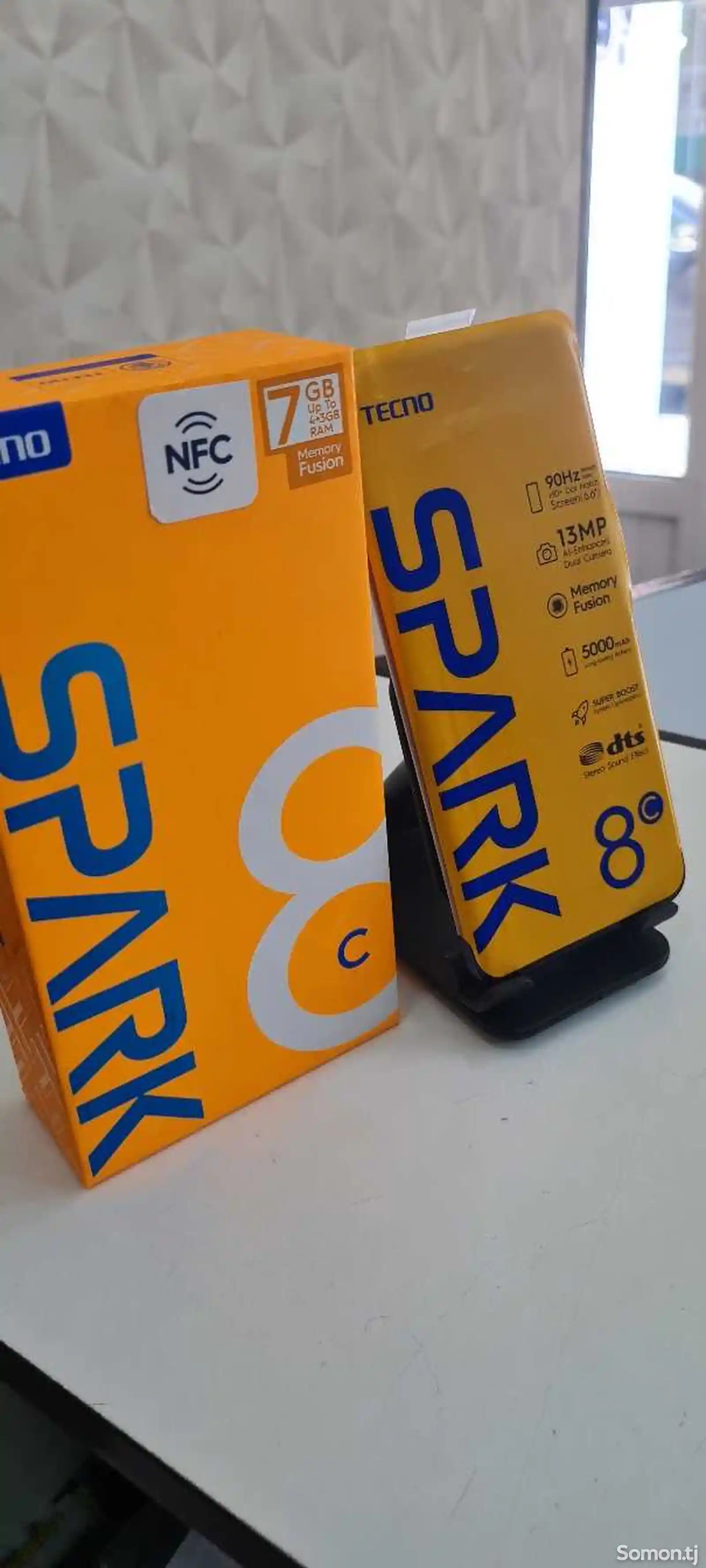 Tecno Spark 8C