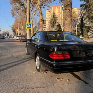 Mercedes-Benz E class, 1998