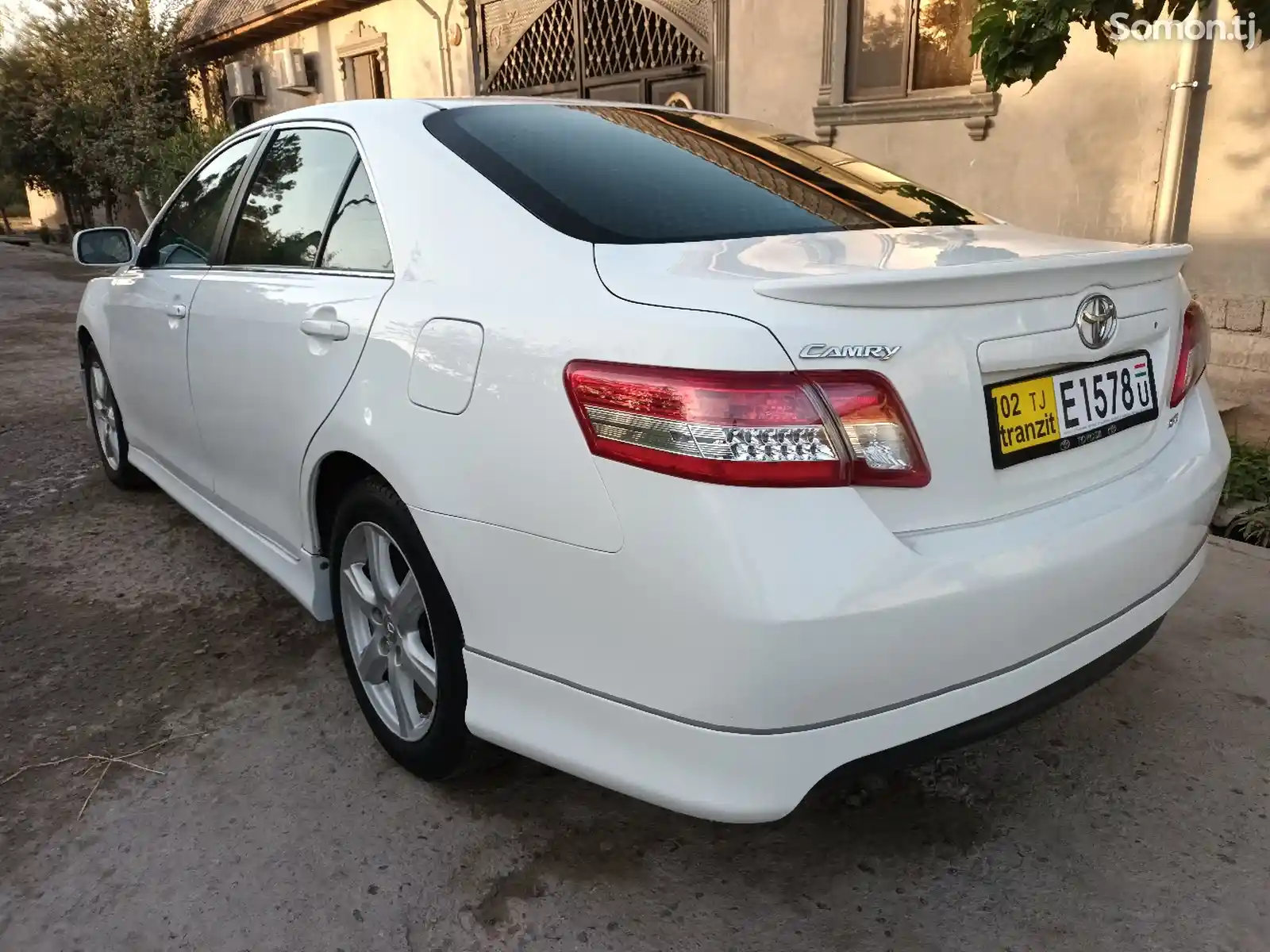 Toyota Camry, 2010-3