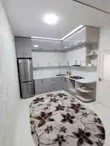 3-комн. квартира, 15 этаж, 90м², Дом печать-7