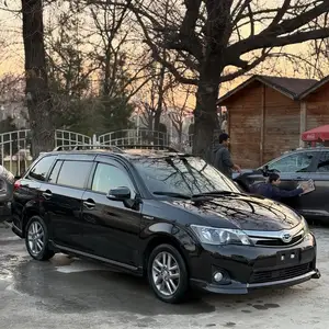 Toyota Fielder, 2014