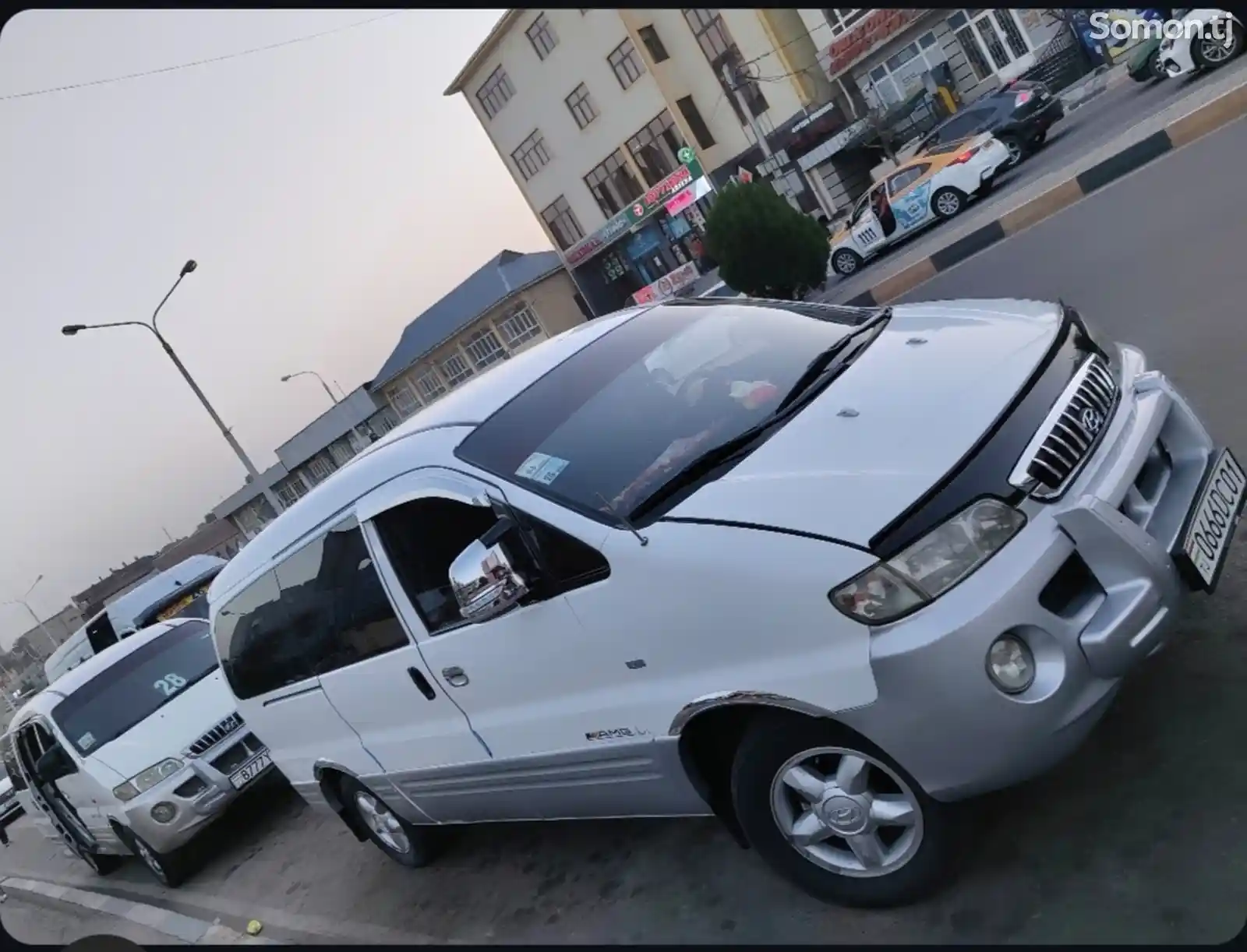 Микроавтобус Hyundai Starex, 2002-3