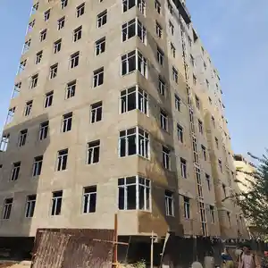 3-комн. квартира, 1 этаж, 51 м², 4 мкр