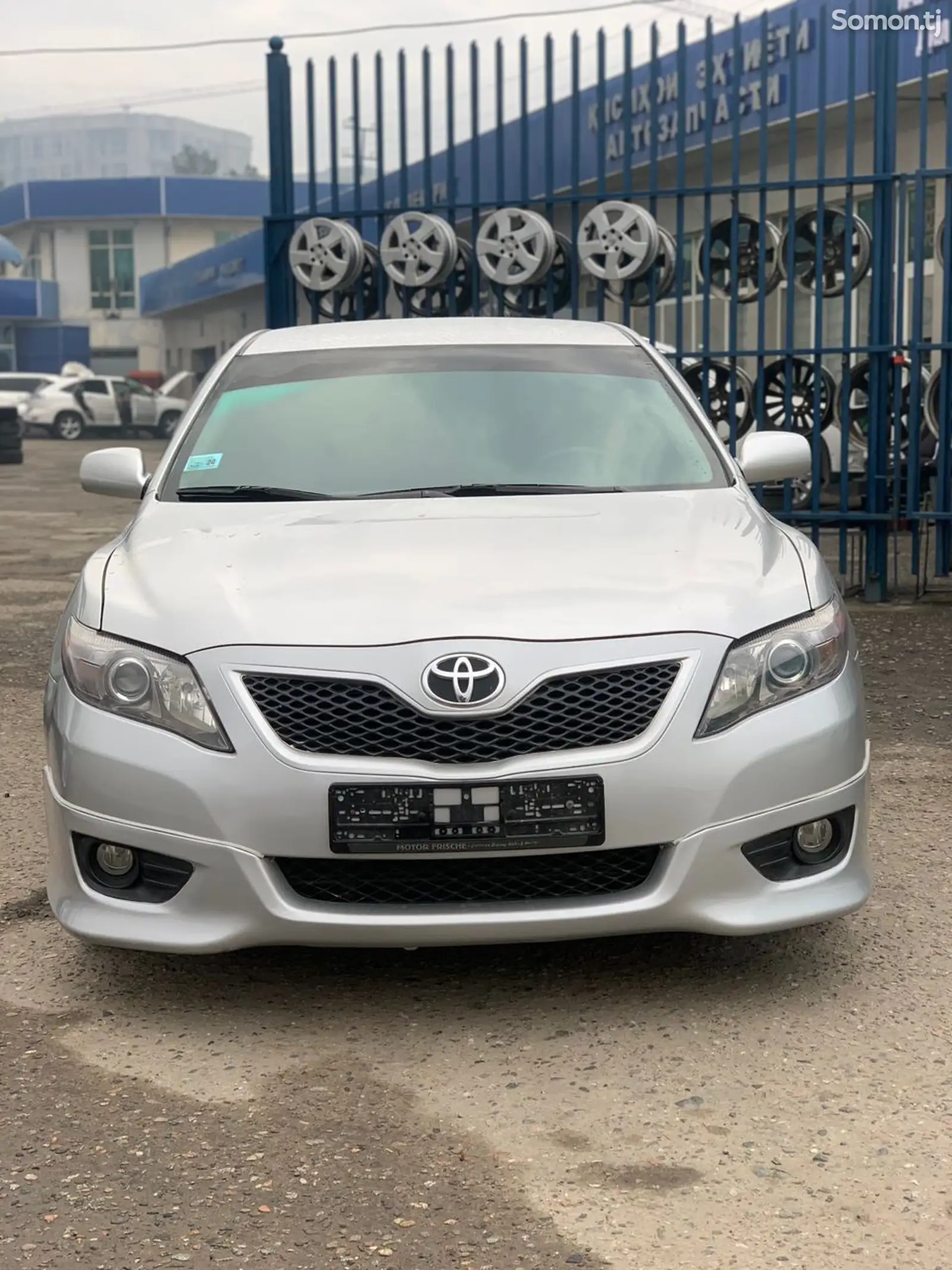 Toyota Camry, 2010-1