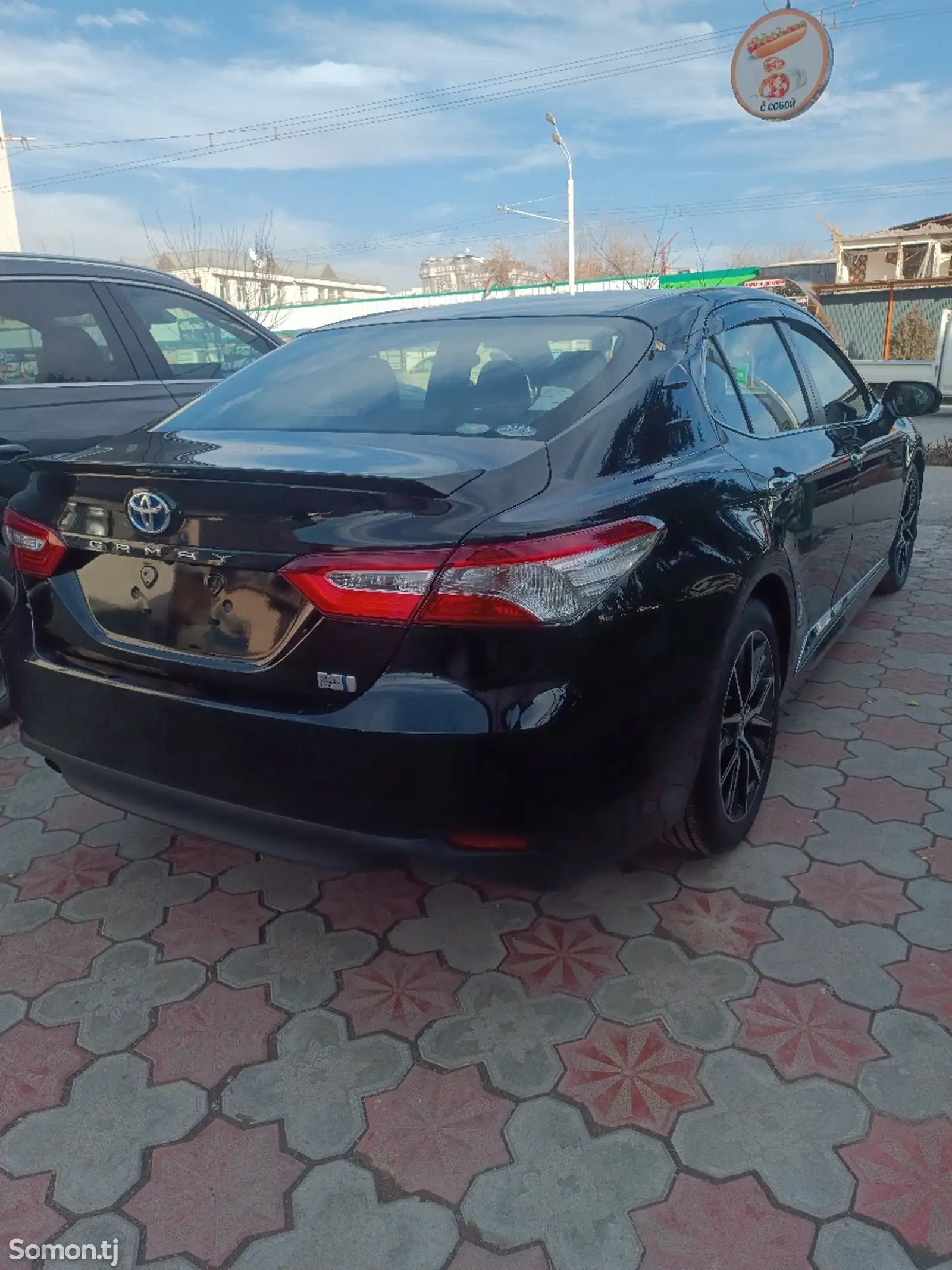 Toyota Camry, 2018-1