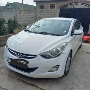 Hyundai Avante, 2012