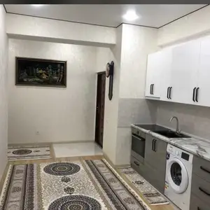 2-комн. квартира, 16 этаж, 70м², Шохмансур