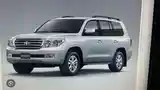 Бампер передний от Toyota Land Cruiser 200 2008-2011-2