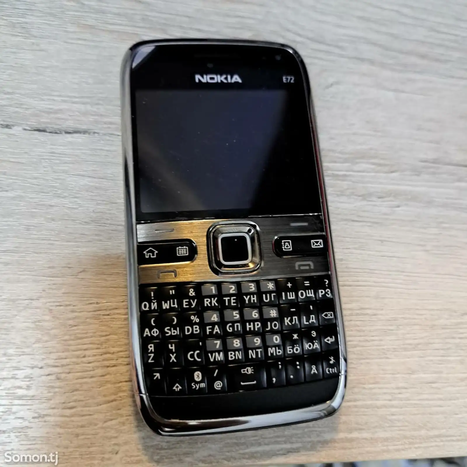 Nokia E72-1