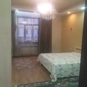 2-комн. квартира, 3 этаж, 110м², Исмоили Сомони