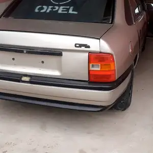 Opel Vectra A, 1993