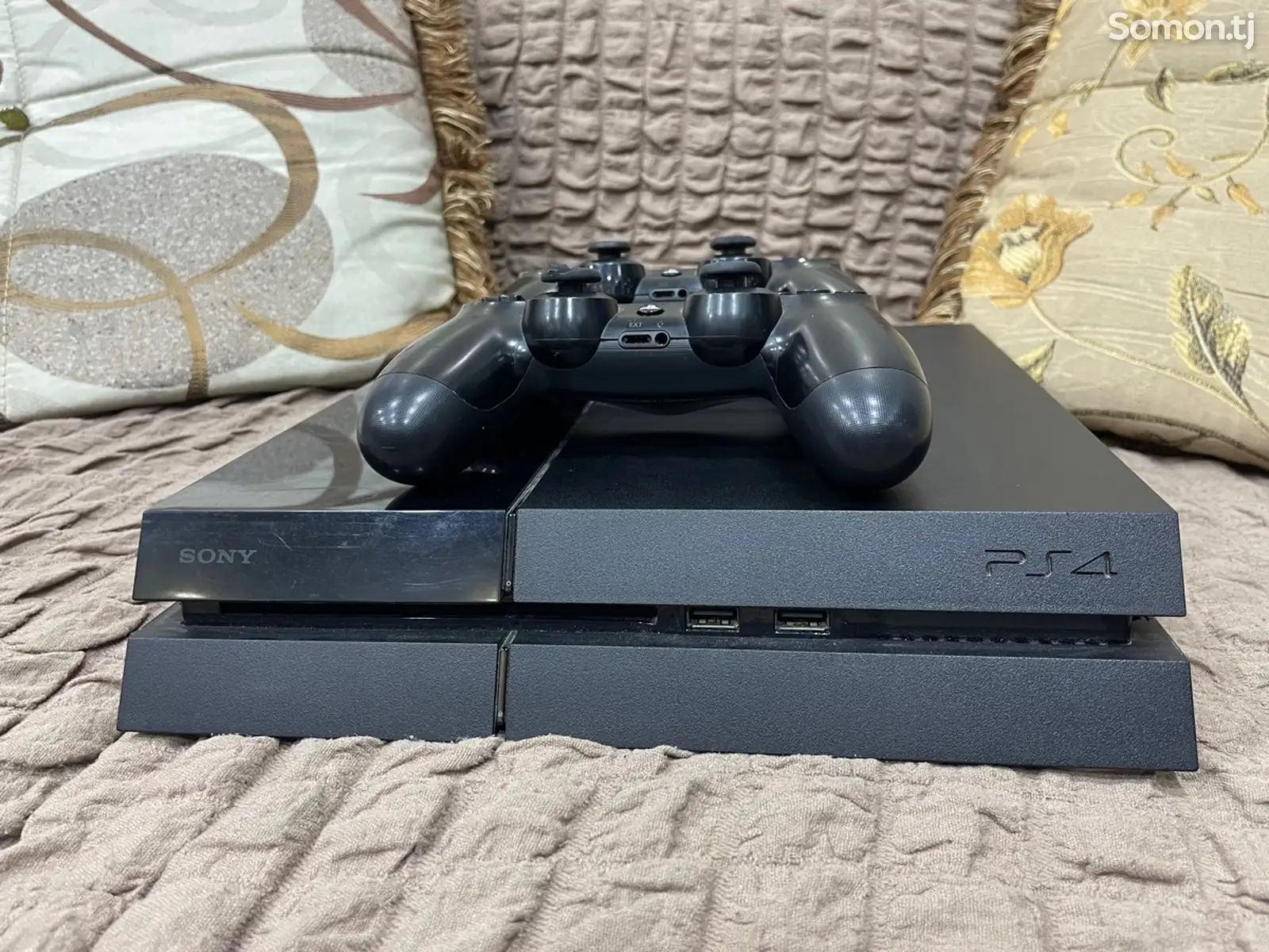 Игровая приставка Sony PlayStation 4-1