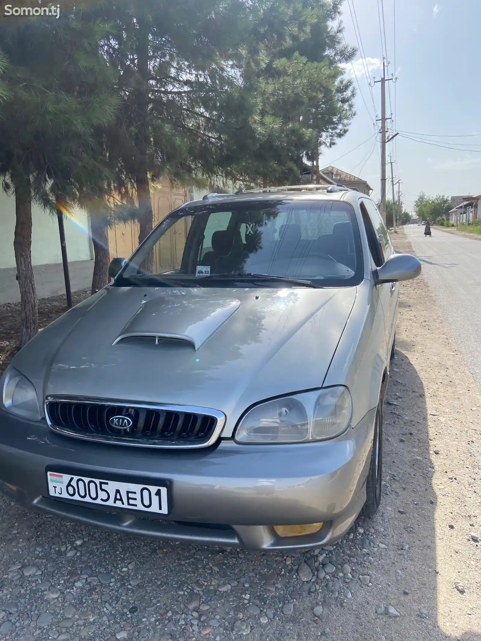 Kia Carnival, 2000-1