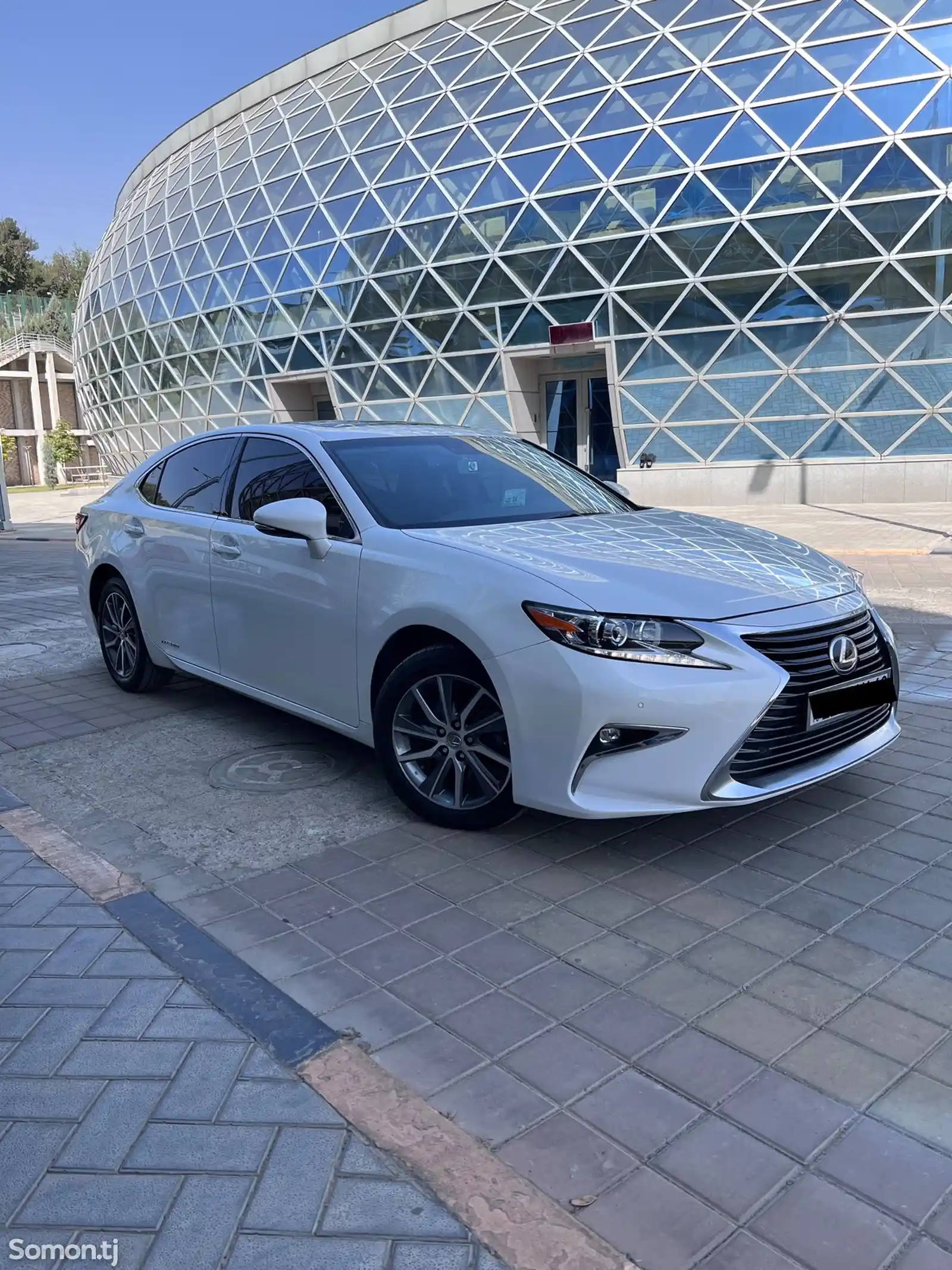 Lexus ES series, 2017-2