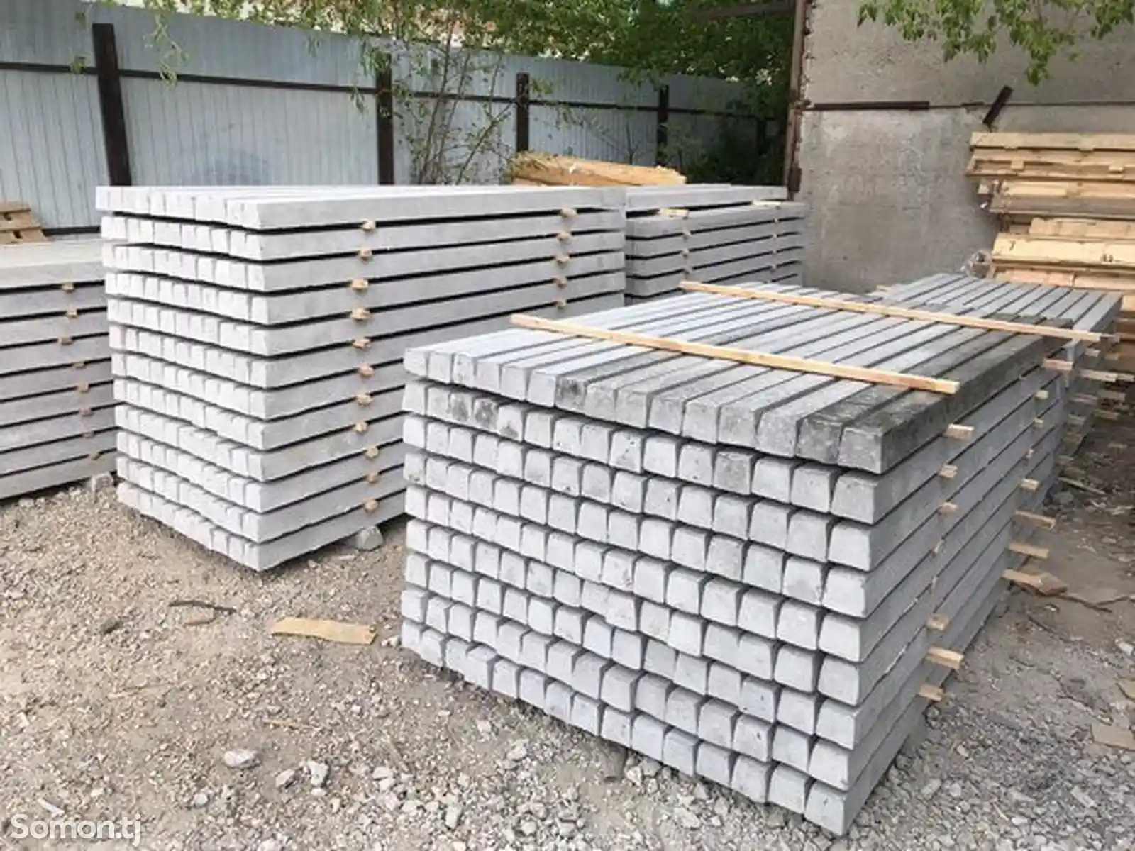 Столбики бетонные - 2.50м-2