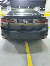 Hyundai Elantra, 2019-5