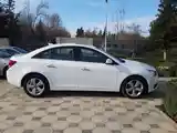 Chevrolet Cruze, 2010-3