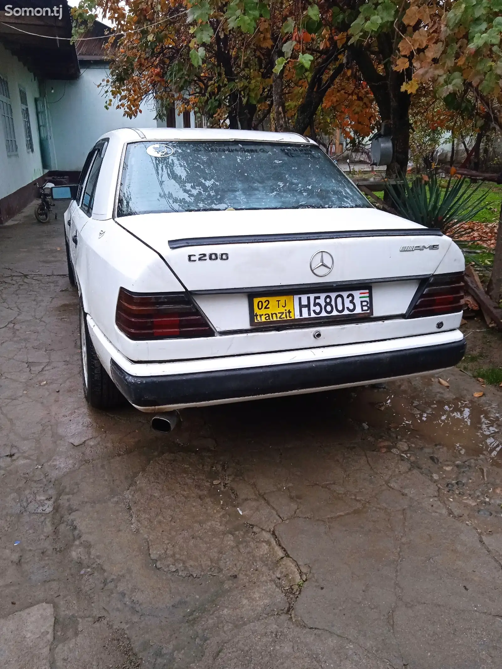 Mercedes-Benz W124, 1990-1