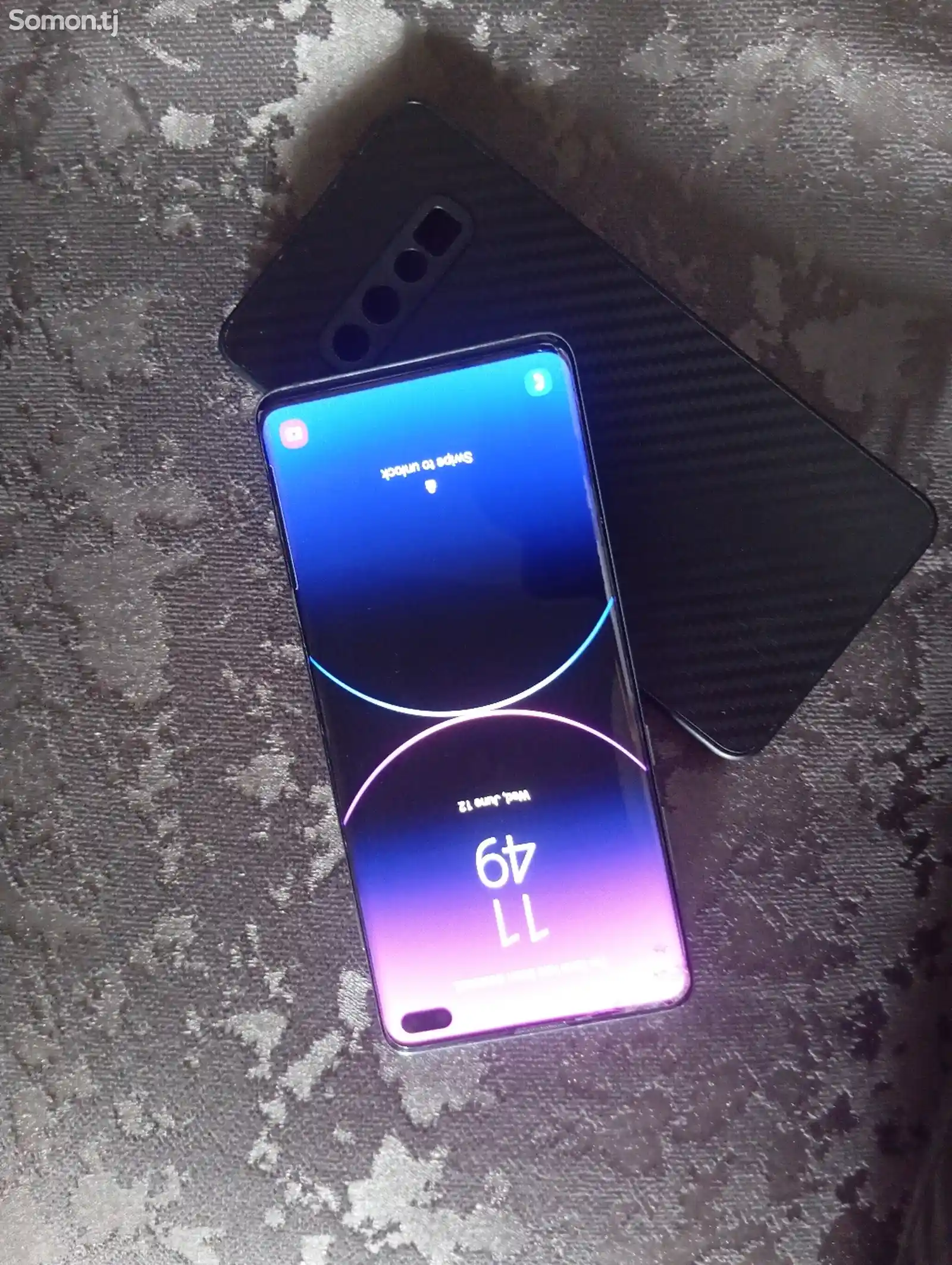 Samsung Galaxy S10 plus-2
