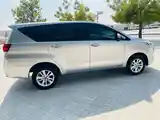 Toyota Innova, 2018-7