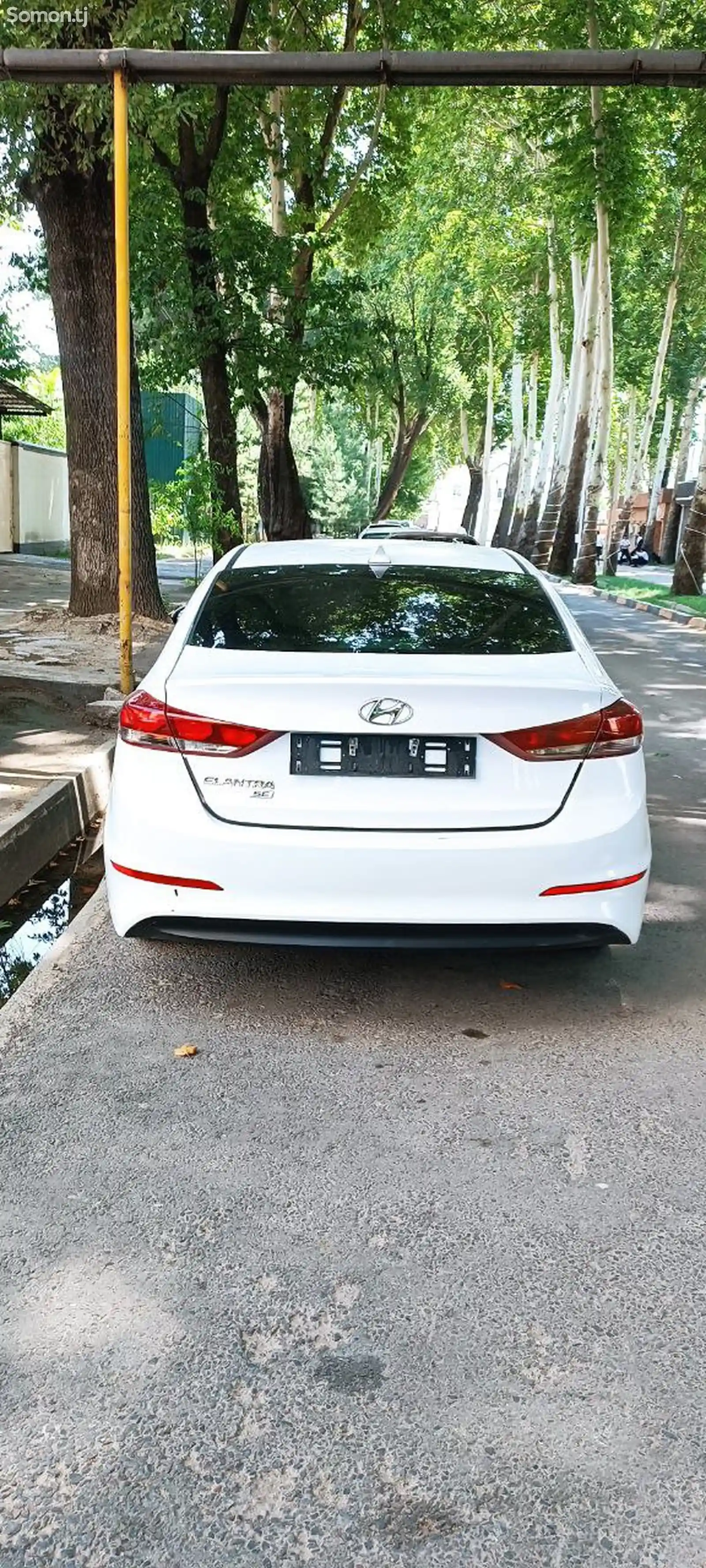 Hyundai Elantra, 2017-5