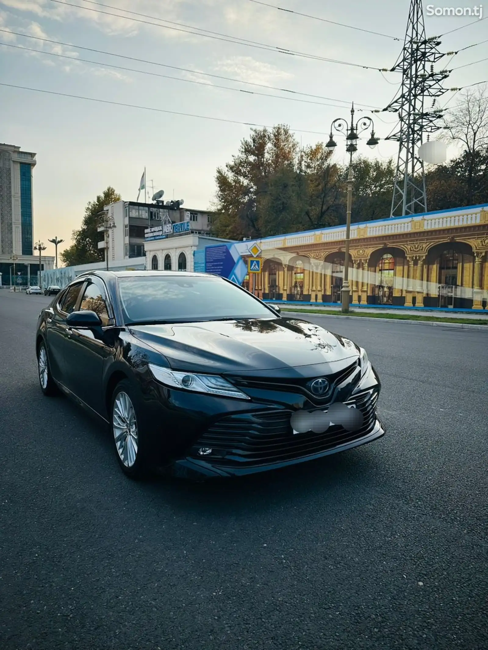 Toyota Camry, 2018-1