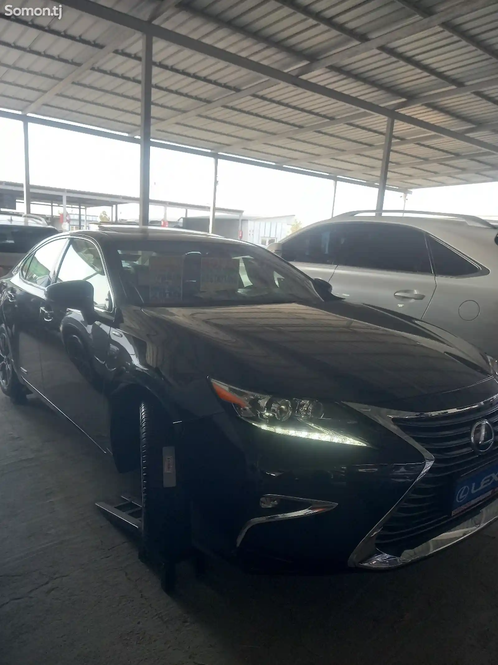 Lexus ES series, 2016-5