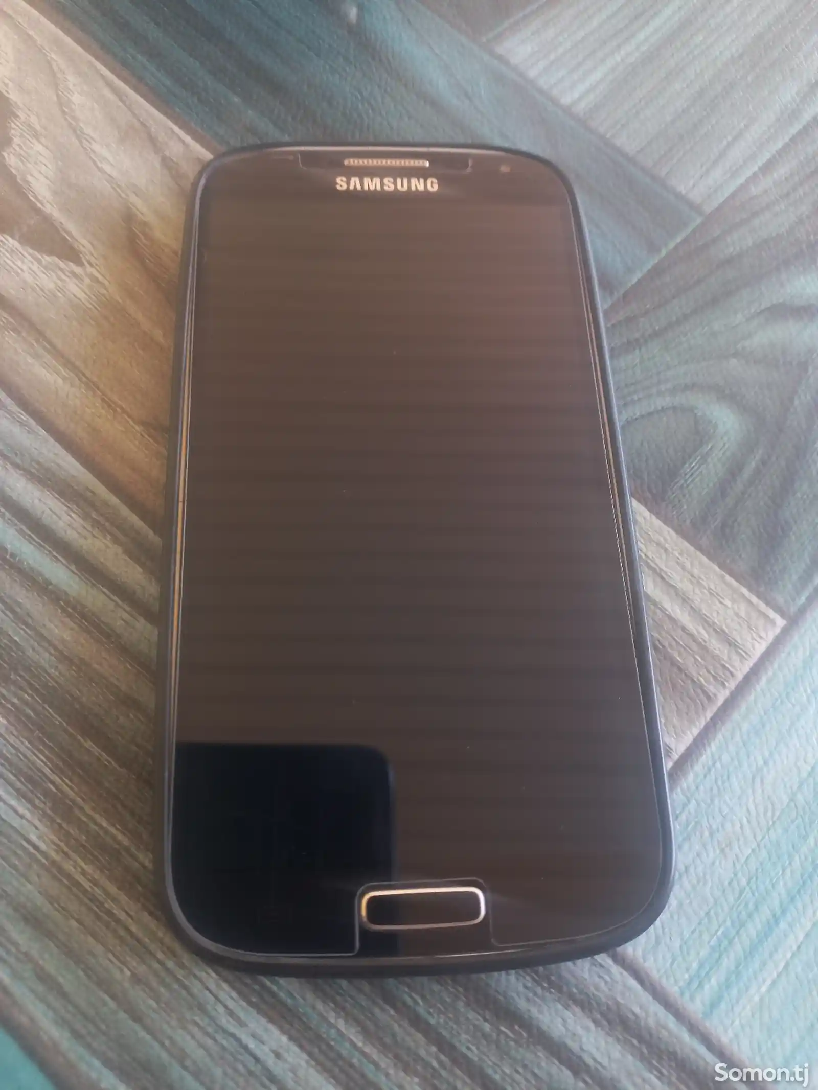 Samsung Galaxy S4 GT-I9505-3